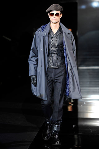 Giorgio Armani / - 2010-2011
